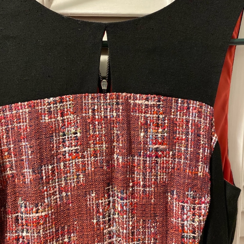 Sleeveless dress